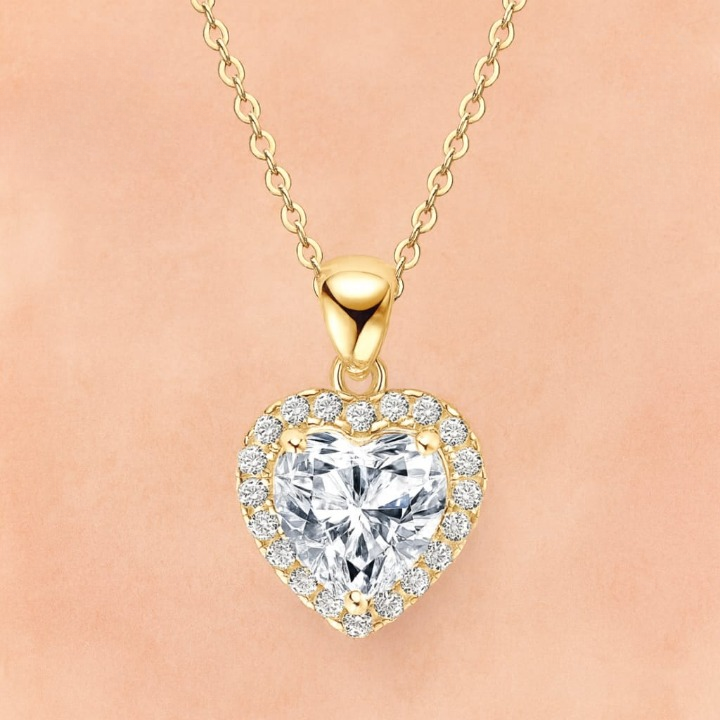 Love Pendant Necklace – Romantic & Elegant Style